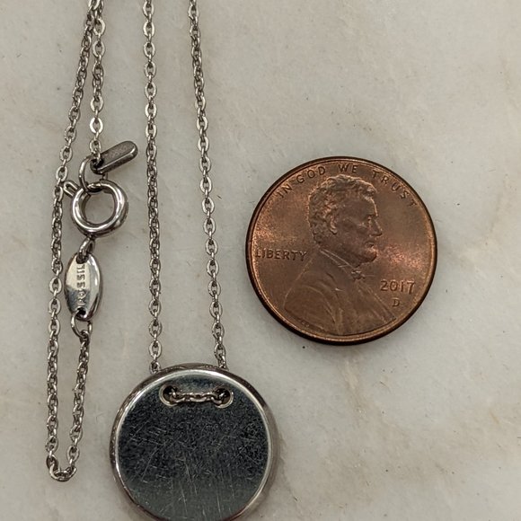 Fossil delicate circle necklace - Picture 2 of 3